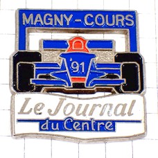 ピンバッジ・マニクールF1サーキット青い車 MAGNY-COURS CIRCUIT FRANCE