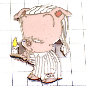 ピンバッジ・寝間着パジャマの子豚ロウソクの火ワーナー漫画アニメ