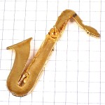 ピンバッジ・サックス楽器ジャズ音楽ゴールド金色サクソフォン