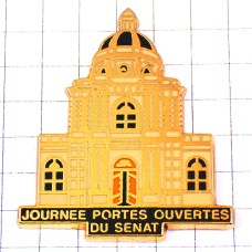 ピンバッジ・金色のリュクサンブール宮殿ゴールド元老院上院の議事堂 PALAIS-DU-LUXEMBOURG ASSEMBLEE SENAT FRANCE
