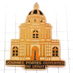 ピンバッジ・金色のリュクサンブール宮殿ゴールド元老院上院の議事堂 PALAIS-DU-LUXEMBOURG ASSEMBLEE SENAT FRANCE