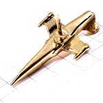 ピンバッジ・立体型戦闘機ゴールド金色飛行機