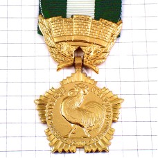 ブローチ・フランス国鳥ニワトリ雄鶏ゴールド金メダル金色 REPUBLIQUE-FRANCAISE COLLECTIVITES-LOCALES MEDAILLE FRANCE