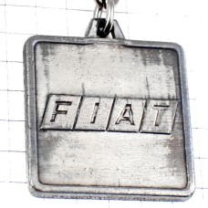 キーホルダー・フィアット車ロゴ銀色シルバーエンブレム FIAT ITALIA ITALY