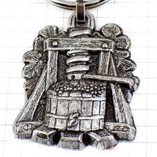 キーホルダー・シャンパーニュ酒シャンパンのブドウ絞り器シルバー銀色 CHAMPAGNE CLAUDE-PERRARD FRANCE