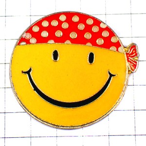 ピンバッジ・ニコちゃんマーク水玉バンダナ巻き SMILEY AMERICAN-MUSTARD USA