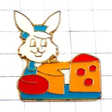 ピンバッジ・ウサギ兎ちゃん女の子チーズいろいろ