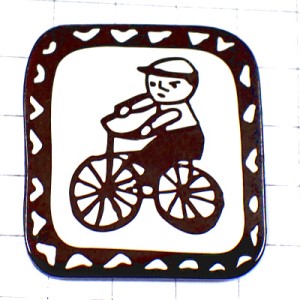 ピンバッジ・自転車に乗る男の子