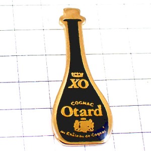 ピンバッジ・オタールのコニャック酒瓶ボトル型 COGNAC-OTARD FRANCE