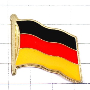 ピンバッジ・ドイツ国旗はためく GERMANY FLAG