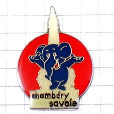 ピンバッジ・シャンベリ象の噴水ゾウ動物 CHAMBERY SAVOIE FRANCE