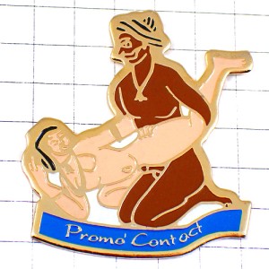 ピンバッジ・ヌードの女の子 KAMASUTRA PARIS