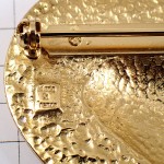 ブローチ・イヴサンローランYSLハート型ゴールド金色 YVES-SAINT-LAURENT FRANCE