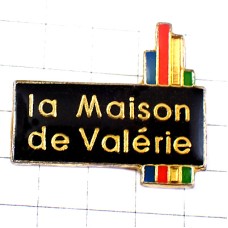 ピンバッジ・ヴァレリーの家 LA-MAISON-DE-VALERIE FRANCE