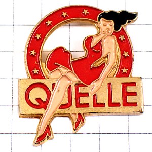 ピンバッジ・赤いハイヒールとドレスの女の子 QUELLE GERMANY