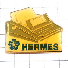 ピンバッジ・ワープロ機械コンピュータのエルメス HERMES TYPEWRITER