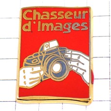 ピンバッジ・写真カメラ映像イマージュの狩人 CHASSEUR-D-IMAGE PHOTOGRAPHER FRANCE