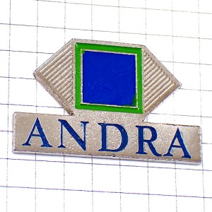 ピンバッジ・アンドラ青い四角シルバー銀色の三角 ANDRA AGENCE-NATIONALE-POUR-LA-GESTION-DES-DECHETS-RADIOACTIFS FRANCE