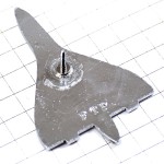 ピンバッジ・赤い翼コンコルド音速飛行機アエロスパシアル社シルバー銀色 CONCORDE AEROSPATIALE FRANCE ENGLAND