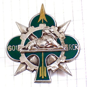 ブローチ・第601道路運行連隊/ライオン歯車クローバー矢フランス軍ミリタリー 601E-REGIMENT-DE-CIRCULATION-ROUTIERE 601RCR FRANCE
