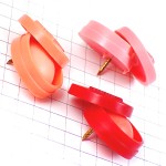 ピンバッジ・ブルジョワ化粧品アイシャドー赤３色 BOURJOIS PASTEL FRANCE