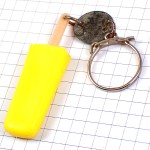 キーホルダー・アイスキャンディー型MOTTA黄色