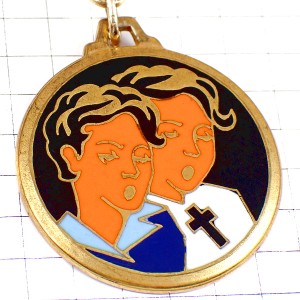 キーホルダー・コーラス聖歌隊の子どもたち教会の音楽 LES-PETITS-CHANTEURS-A-LA-CROIX-DE-BOIS CROIX FRANCE