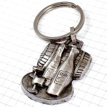 キーホルダー・ワインの酒樽と瓶ボトルとグラス銀色シルバー CHAMPAGNE MOUSSY FRANCE