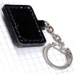 キーホルダー・シェル石油ブラック黒色の貝レザー革製 SHELL LEATHER ENGLAND