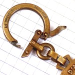 キーホルダー・ロイド銀行ルーベ紋章ブロンズ色 LLOYD INSURRANCE