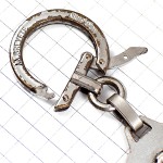 キーホルダー・時計12時5分前11:55文字盤シルバー銀色 DERNIERE-HEURE FRANCE