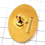 ピンバッジ・アルファベットＯＰ筆記体