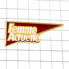 ピンバッジ・今どきの女性マガジン三角 FEMME-ACTUELLE FRANCE ピンバッジ・今どきの女性マガジン三角 FEMME-ACTUELLE FRANCE