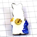 ピンバッジ・スカーフにオーバーオールのウサギ兎ちゃんサロペット洋服