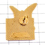 ピンバッジ・ピンク色のウサギ兎