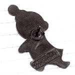 ピンバッジ・チリーウィリー赤いニット棒のペンギンくん CHILLY-WILLY TEX-AVERY