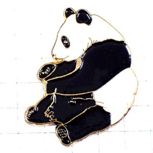 ピンバッジ・パンダお座り熊猫