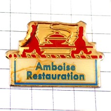 お買得ピンバッジ・ピンズ・ご馳走を運ぶシェフ料理人コックさんレストラン お買得ピンバッジ・ピンズ・ご馳走を運ぶシェフ料理人コックさんレストラン