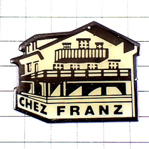 ピンバッジ・フランツの家レストラン山小屋風