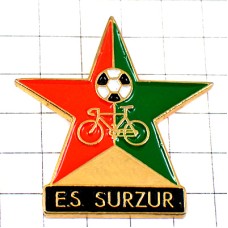 ピンバッジ・サッカーボール自転車スター赤と緑の星 CYCLING SOCCER SURZUR FRANCE