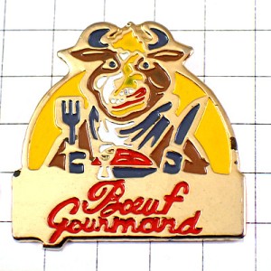 ピンバッジ・グルメな牛ウシお客さんナイフとフォーク
