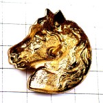 ピンバッジ・金色のウマ馬ゴールドたてがみカール