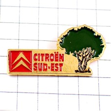 ピンバッジ・シトロエン南東エンブレム赤いロゴと緑の木