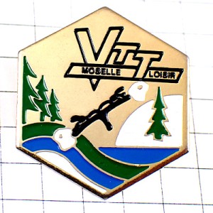 ピンバッジ・森と湖サイクリング自転車VTTマウンテンバイク