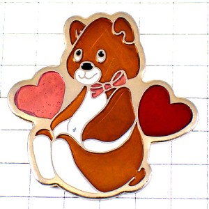 ピンバッジ・熊のぬいぐるみ赤とピンク色のハート