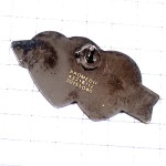 ピンバッジ・射抜かれたピンク色のハート２つ矢