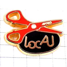 ピンバッジ・赤いハサミ美容師の道具 APONO LOCAU FRANCE ピンバッジ・赤いハサミ美容師の道具 APONO LOCAU FRANCE