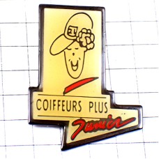 ピンバッジ・キャップ野球帽21番ジュニア子どものカット美容室 COIFFEURS-PLUS HAIRDRESSER FRANCE ピンバッジ・キャップ野球帽21番ジュニア子どものカット美容室 COIFFEURS-PLUS HAIRDRESSER FRANCE