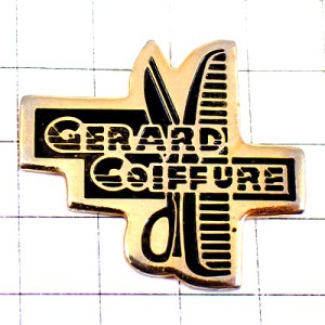 ピンバッジ・ハサミとクシ美容師の道具ジェラール