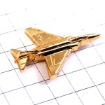 ピンバッジ・戦闘機ゴールド金色ミリタリー飛行機立体型